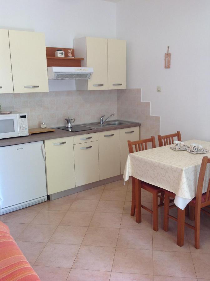 Alma Apartment